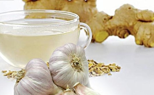 Nên ăn thực phẩm gì để giảm khó chịu khi bị đầy bụng?