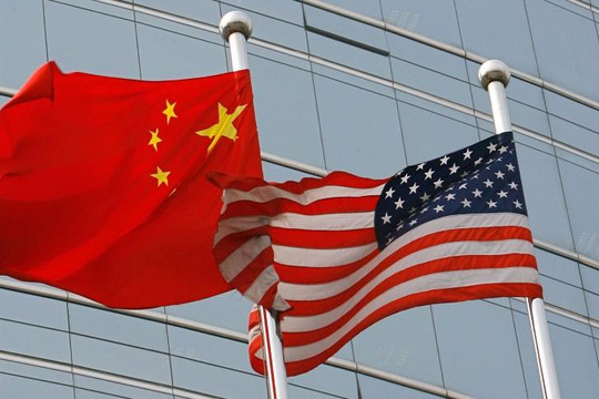 Đáp trả quyết liệt, Trung Quốc trục xuất thêm một nhóm nhà báo Mỹ