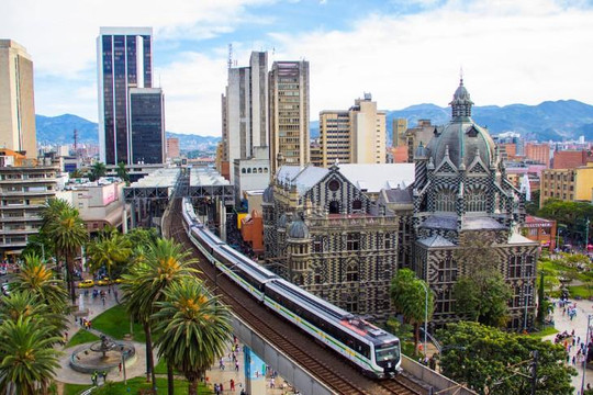 Medellín - thành phố của nghệ thuật và kiến trúc ở Colombia