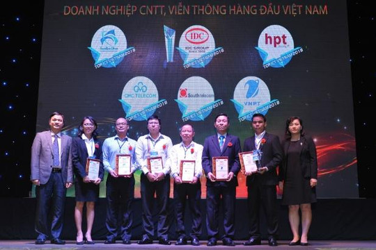 49 doanh nghiệp được trao giải Top ICT Việt Nam 2018