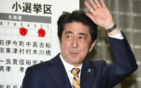 Điều khiến Thủ tướng Shinzo Abe tự tin với 'canh bạc' bầu cử sớm