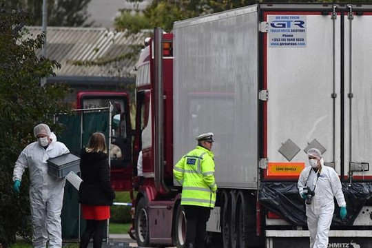 Vụ 39 thi thể trong container: Dẫn độ kẻ bị truy nã toàn châu Âu sang Anh