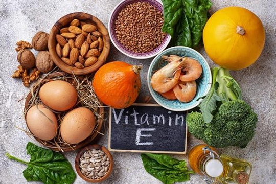 Cách bổ sung vitamin E hiệu quả cho cơ thể