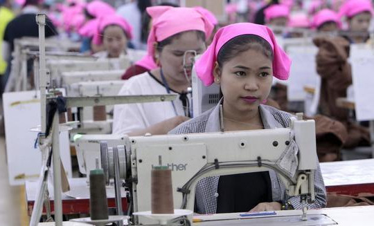 Chủ lao động ở Đông Nam Á e ngại phải tăng lương tối thiểu