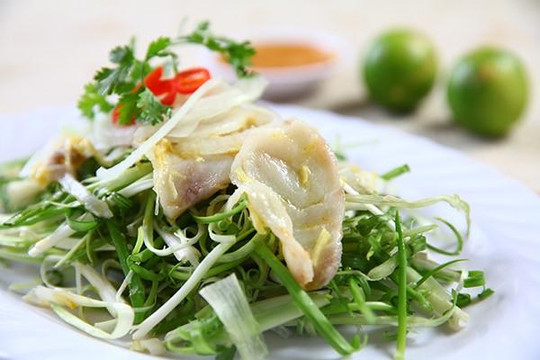 Cách làm món gỏi cá theo công thức quán ăn gia truyền hơn 30 năm ở Sài Gòn