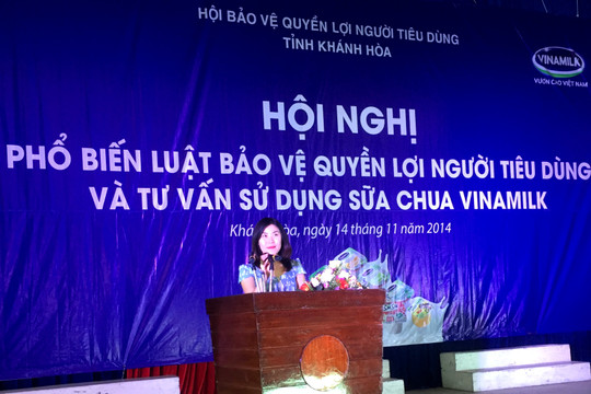 Vinamilk hỗ trợ phổ biến Luật bảo vệ quyền lợi người tiêu dùng Khánh Hòa