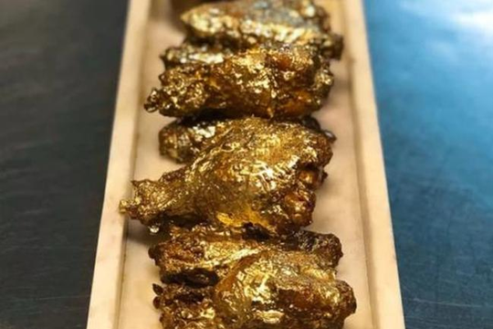 Món cánh gà dát vàng ở New York chỉ có…100.000đ