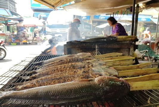 Chuyện miền Tây: Cá lóc nướng đắt hàng ngày cúng Thần Tài