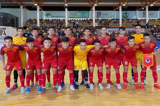 Tuyển futsal Việt Nam thua trận đầu tiên trên đất Tây Ban Nha