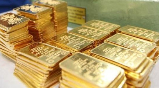 Giá vàng tăng vọt, tiến sát mốc 50 triệu đồng/lượng