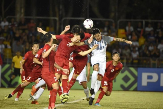Thầy trò HLV Park Hang-seo hưởng lợi ở AFF Cup khi tuyển Philippines gặp khó