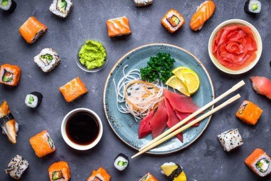 Những quy tắc lịch sự trên bàn ăn của người Nhật chúng ta nên học