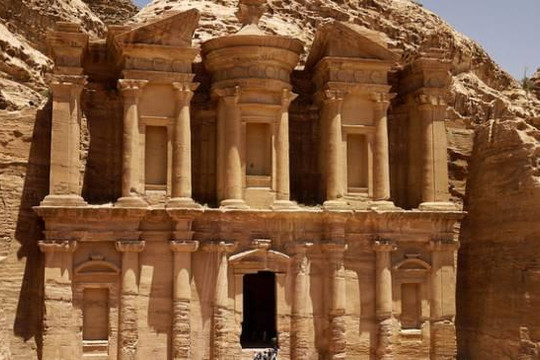 Khám phá thành cổ Petra, kỳ quan thế giới