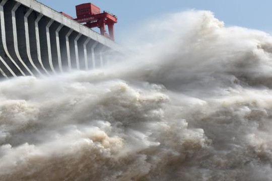 Trung Quốc cảnh báo 'lũ lụt lớn' ở hạ nguồn đập Tam Hiệp