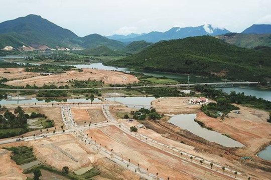 Đà Nẵng: Tạm đình chỉ việc san lấp lấn sông Cu Đê tại dự án Golden Hills