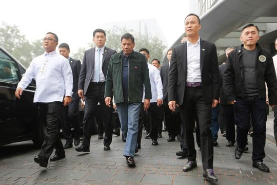 ‘Quân sư’ người Trung Quốc của Tổng thống Philippines lọt vào tầm ngắm điều tra