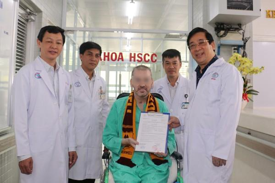 Bệnh nhân 91 cảm ơn Việt Nam và xuất viện trở về Anh