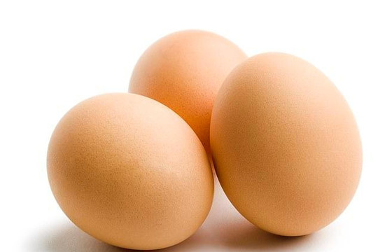 Ăn trứng giúp ngăn chặn thoái hóa điểm vàng