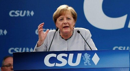 Vì sao bà Merkel nói 'châu Âu phải tự định đoạt số phận của mình'