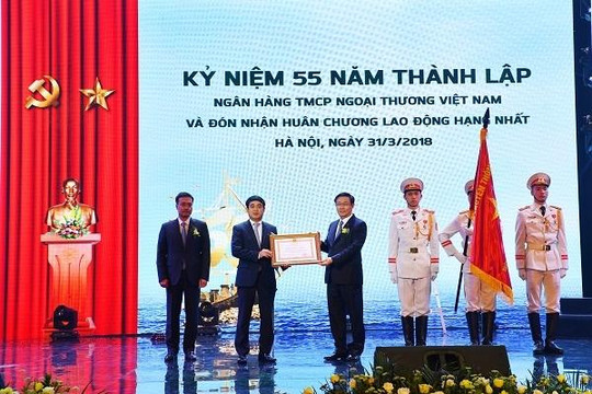 Vietcombank kỷ niệm 55 năm thành lập và đón nhận Huân chương lao động hạng Nhất