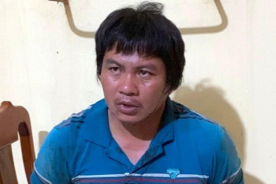 Hàng chục dân buôn lậu tấn công lực lượng chức năng rồi trốn sang Campuchia