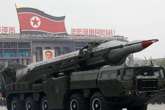 Triều Tiên thử tên lửa, chuyên gia bình luận: 'Tên lửa ICBM dư sức hủy diệt  tháp Trump'