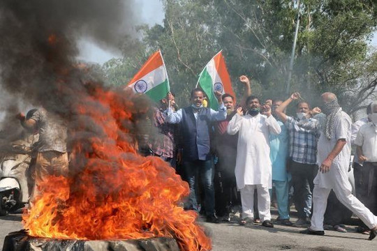 Người dân Ấn Độ xuống đường biểu tình phản đối Trung Quốc