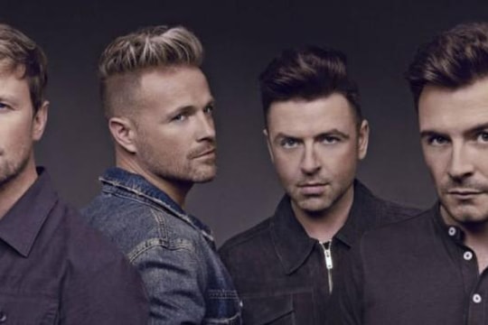 Westlife xuất hiện cùng các con trong MV mới