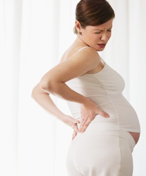 7 cách chống đau lưng khi mang bầu