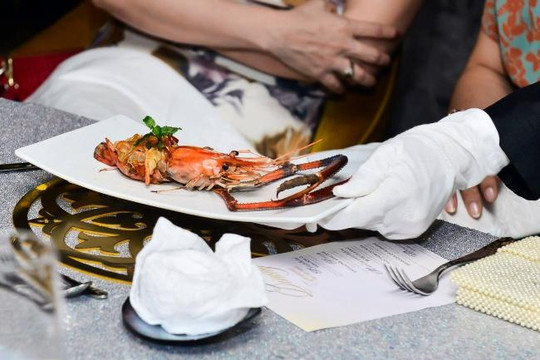 Tiệc Fine Dining theo phong cách Singapore có gì lạ?