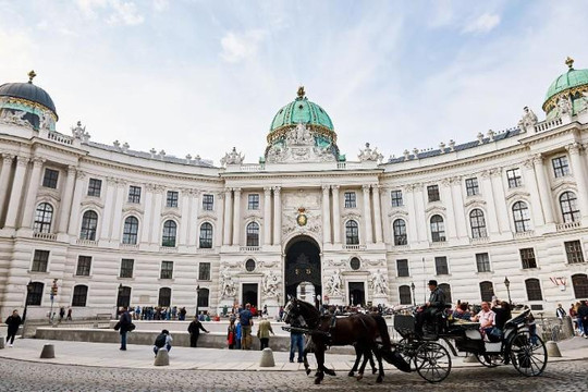 Đến thành phố nghệ thuật Vienna của Áo