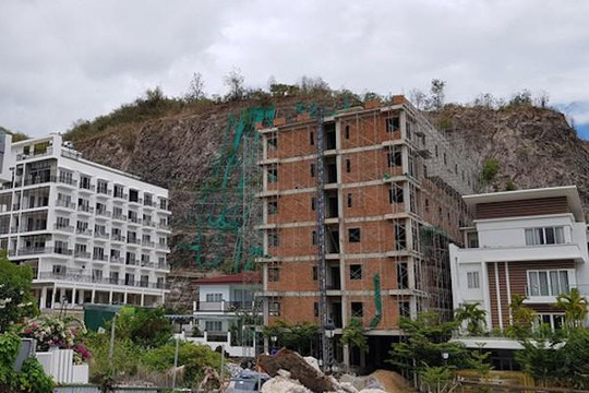 Khu biệt thự Ocean View Nha Trang bị cưỡng chế vẫn tiếp tục xây dựng