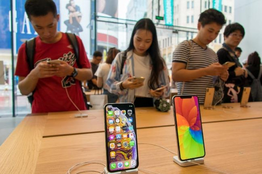 Bị tẩy chay, Apple giảm mạnh giá iPhone ở Trung Quốc