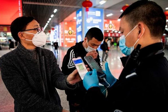 Người dân Trung Quốc phản đối thu thập thông tin cá nhân bằng ứng dụng COVID-19