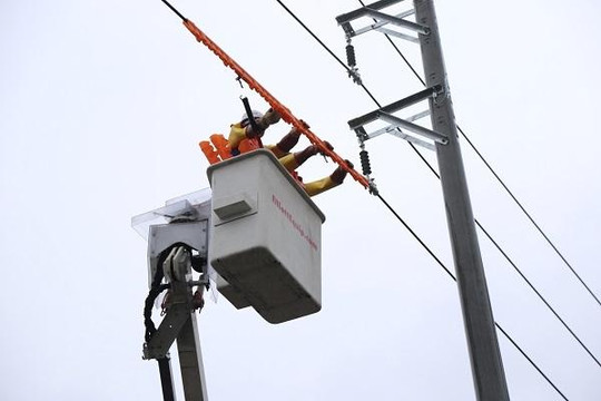 EVNNPC đẩy mạnh chương trình truyền thông tiết kiệm điện
