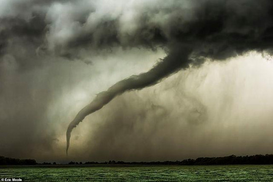 Thiên nhiên nước Mỹ qua ống kính nhiếp ảnh gia 'nghiện săn bão'