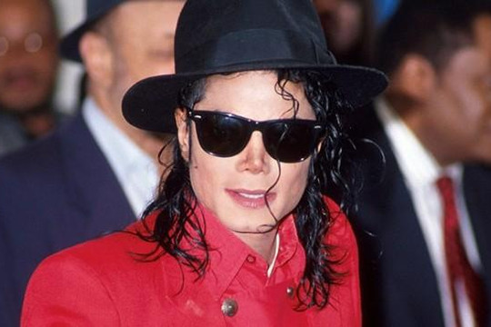 Michael Jackson bị tái kiện tội ấu dâm