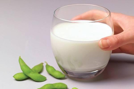 Uống sữa đậu nành sao cho đúng?