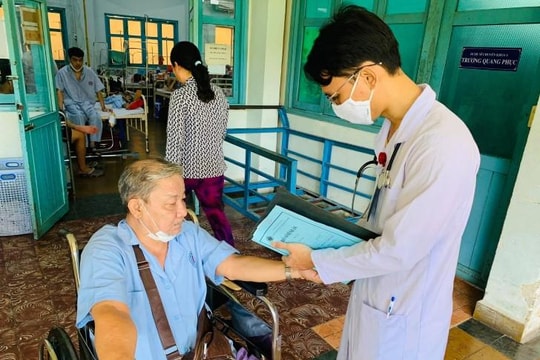 Diễn viên phim 'Chim phóng sanh', Phan Văn Sáng tuổi già bệnh tật cần giúp đỡ