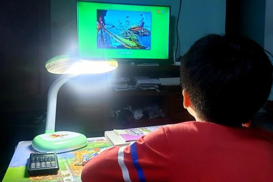 Thừa Thiên-Huế: Học trên tivi giúp ích nhiều cho học sinh khi quay trở lại trường