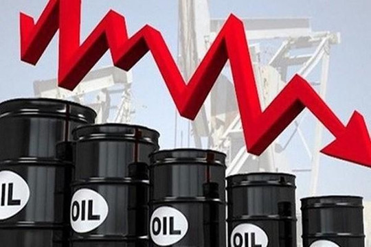 Bộ Công Thương lên tiếng trước kiến nghị ngừng nhập khẩu xăng dầu
