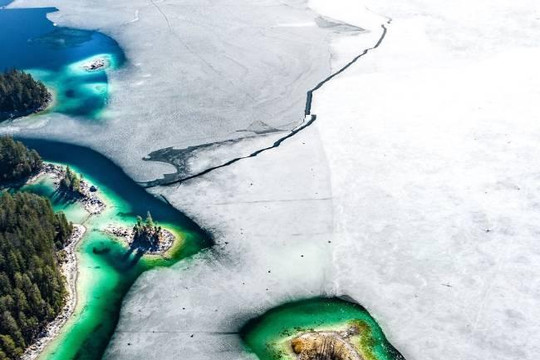 Thế giới đẹp diệu kỳ qua 50 bức ảnh chụp từ trên không