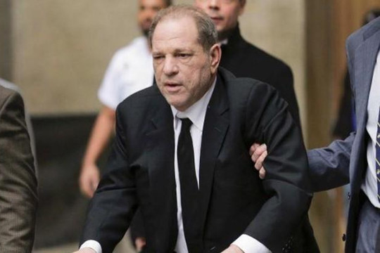 Ông trùm Harvey Weinstein chính thức lĩnh án 23 năm tù vì tấn công tình dục