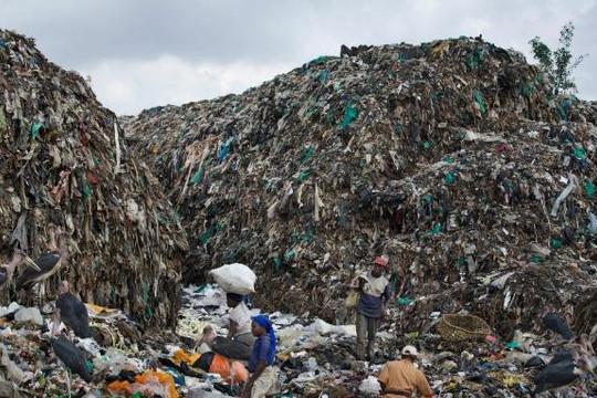 Kenya: Xử tù 4 năm hành vi kinh doanh túi nhựa