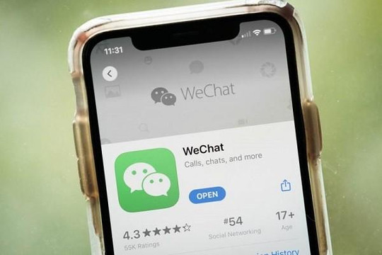 Nhắm đến WeChat, Tổng thống Trump ‘đánh sập’ cầu nối Trung Quốc với thế giới