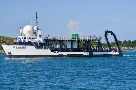 Tàu vũ trụ của SpaceX cập cảng sau một tuần trên biển