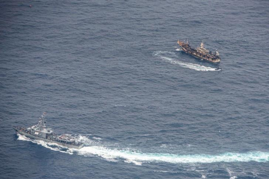 Phớt lờ cảnh báo, tàu cá Trung Quốc vẫn ngang ngược hoạt động tại vùng biển Nam Mỹ