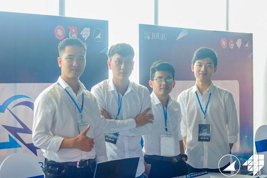 Lightning Bolt – sản phẩm của người trẻ Việt trong thời đại công nghiệp 4.0