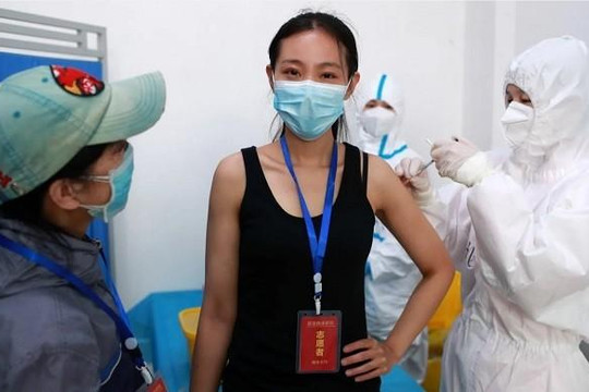 Trung Quốc đặt tiêu chuẩn cho vắc xin ngừa COVID-19