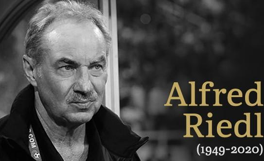 Công Vinh sốc nặng vì HLV Alfred Riedl qua đời